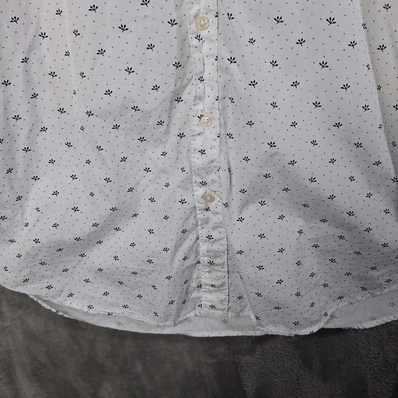 J Crew Classic Button Down Long Sleeve Shirt Mens Size LT White Floral Print - Picture 4 of 8